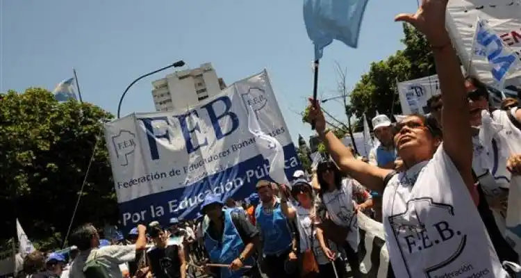 Feb reiteró su pedido por el aguinaldo extraordinario