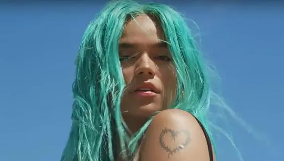 “Estoy tan feliz y agradecida”: las vacaciones de Karol G en bikini