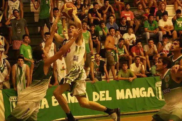 Triunfos de Racing y Neptunia en la Liga Provincial de Básquet