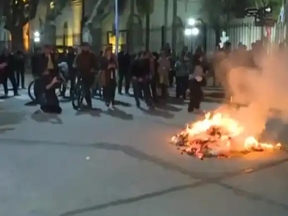 Masiva marcha en el centro de Zárate para pedir Justicia por el crimen de Saúl De Francesco