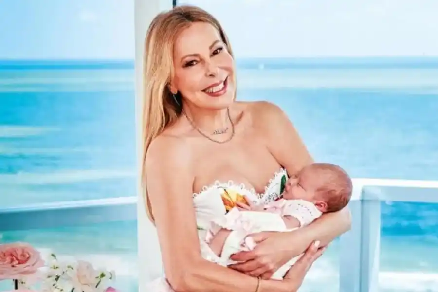 Ana Obregón: La nena no es su hija, sino su nieta