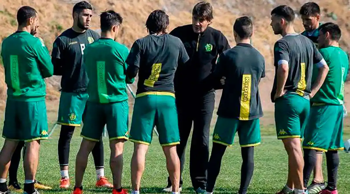 Aldosivi prueba variantes tácticas para cambiar la cara