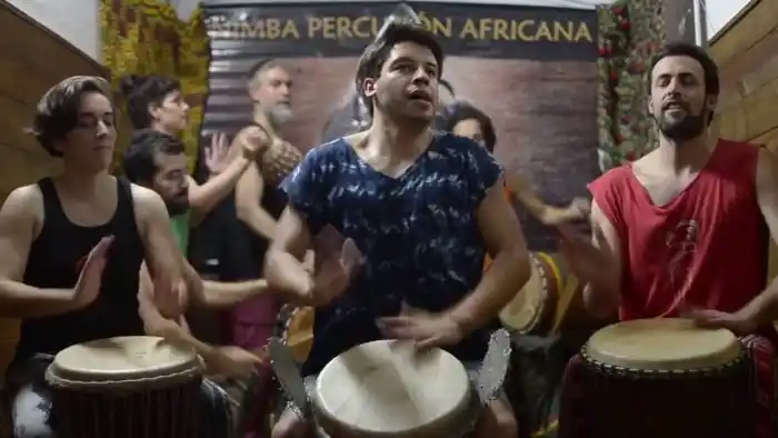 Se dictará un seminario de percusión africana