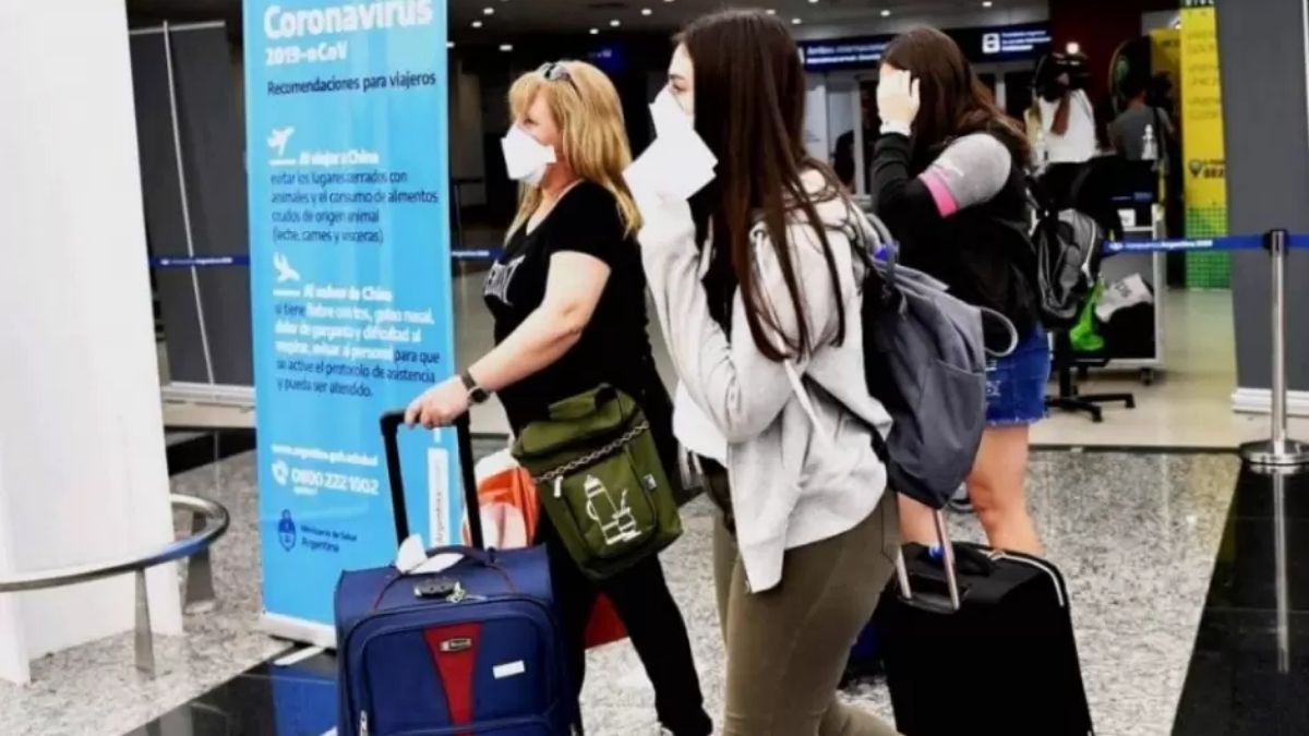 Restringen el ingreso de acompañantes al Aeroparque