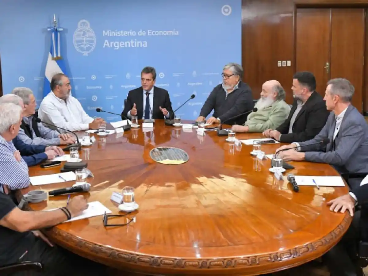 La CGT apoyó la candidatura de Sergio Massa: "La unidad es el camino"