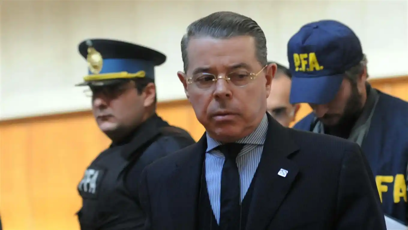 El radicalismo se opone a aceptar la renuncia del juez Oyarbide