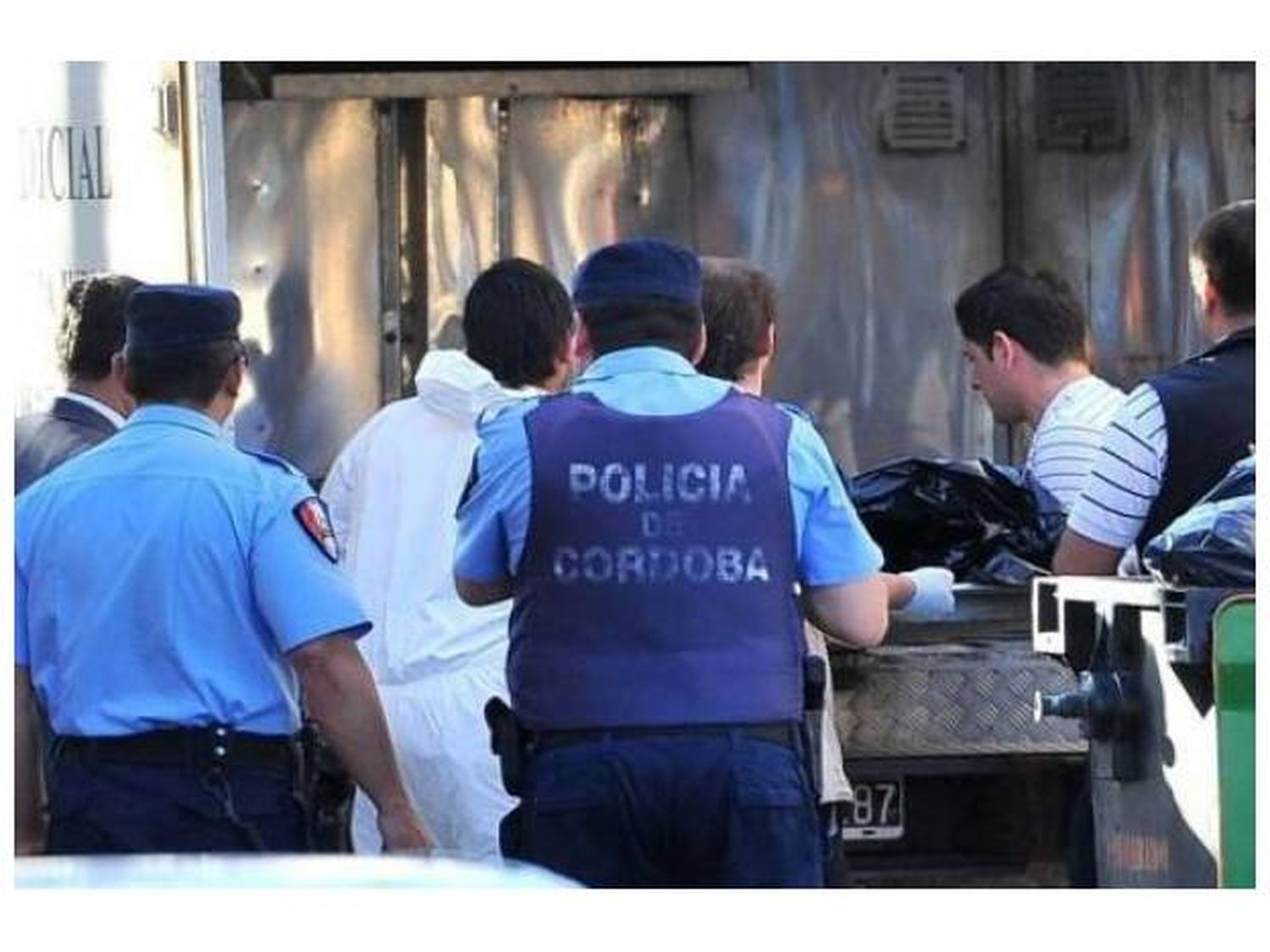 Un policía cordobés acribilló a sus dos hijos de 10 y 12 años y se suicidó