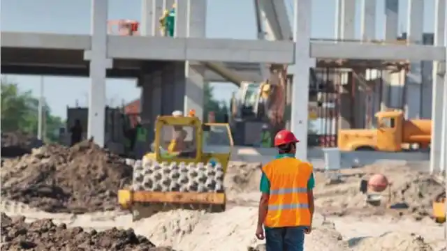 La construcción volvió a subir en julio, aunque aún no recupera los niveles de 2015