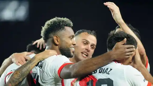 River logró ante Barracas Central su primer triunfo en la Copa de la Liga