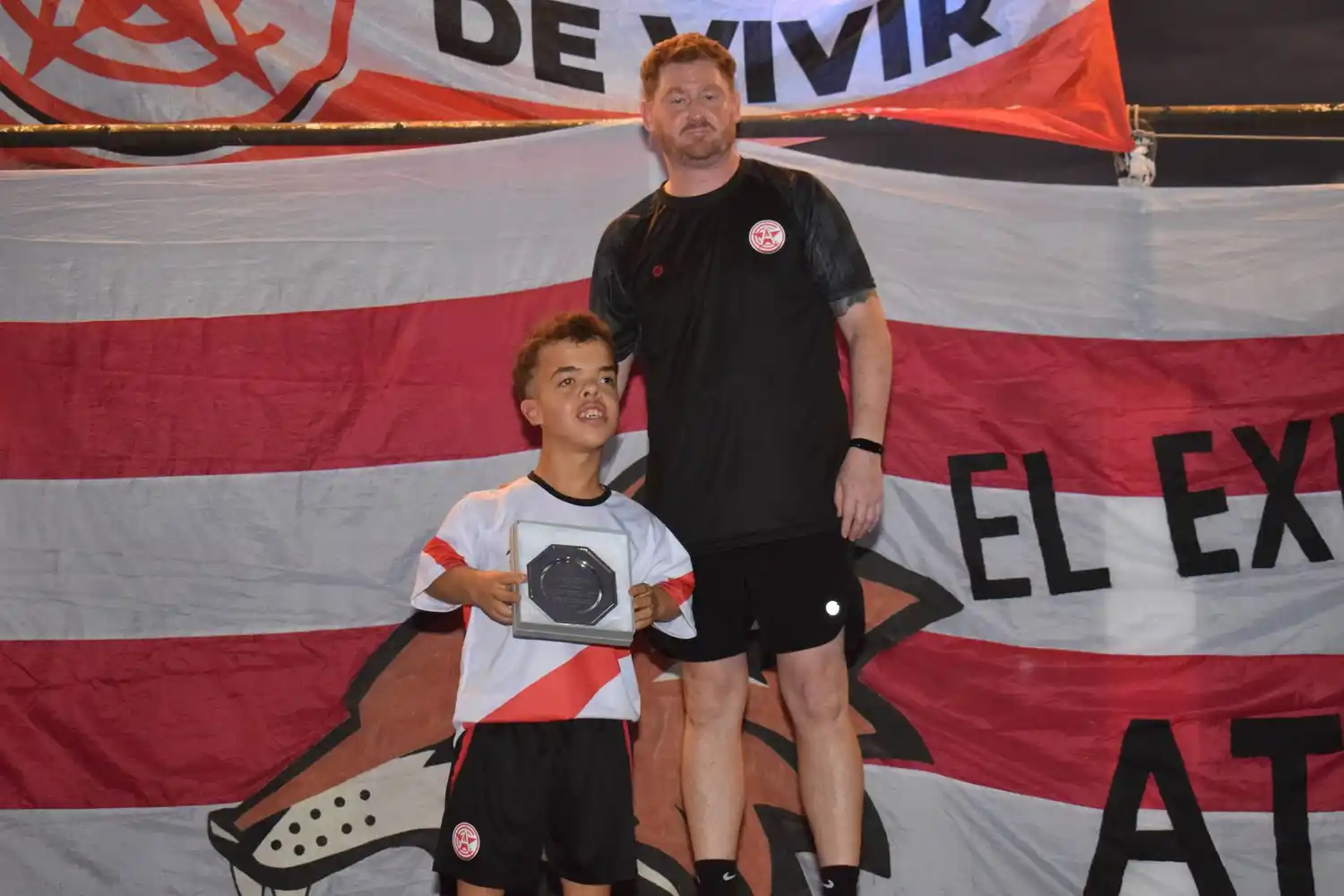 Reconocimiento para “Pedrito” Dagorret por su destacado cierre de temporada en natación paralímpica