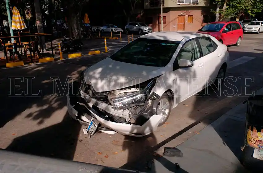 Choque en Olavarría y Alvarado: "Por suerte no se fueron sobre los decks"