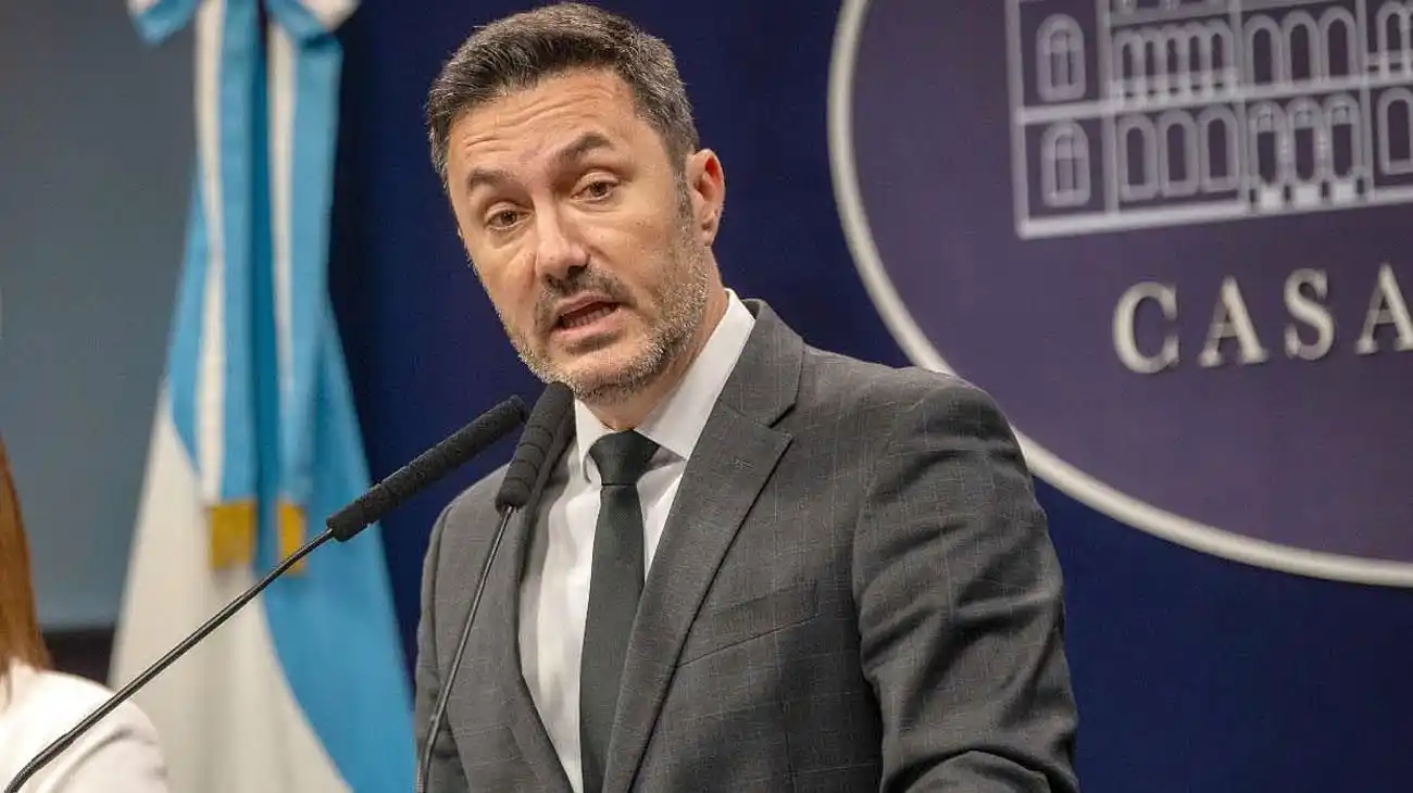 El ministro Luis Petri