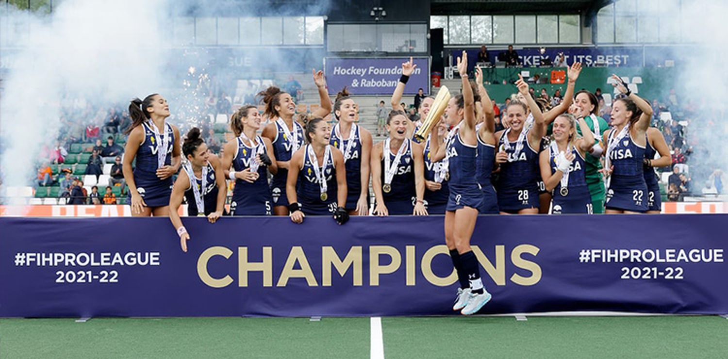 Las Leonas cerraron con triunfo y recibieron el trofeo
