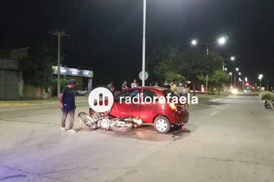 El sábado comenzó con un nuevo accidente de tránsito en barrio Los Nogales