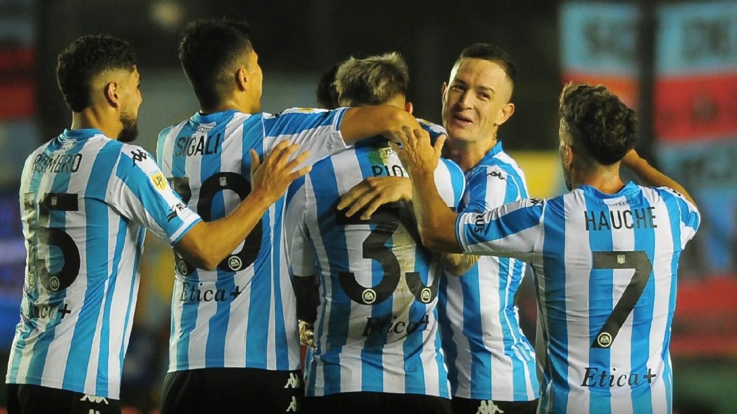 Racing busca sumar puntos ante Tigre por el torneo local