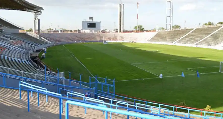 Alvarado pidió que posterguen la próxima fecha en el Minella