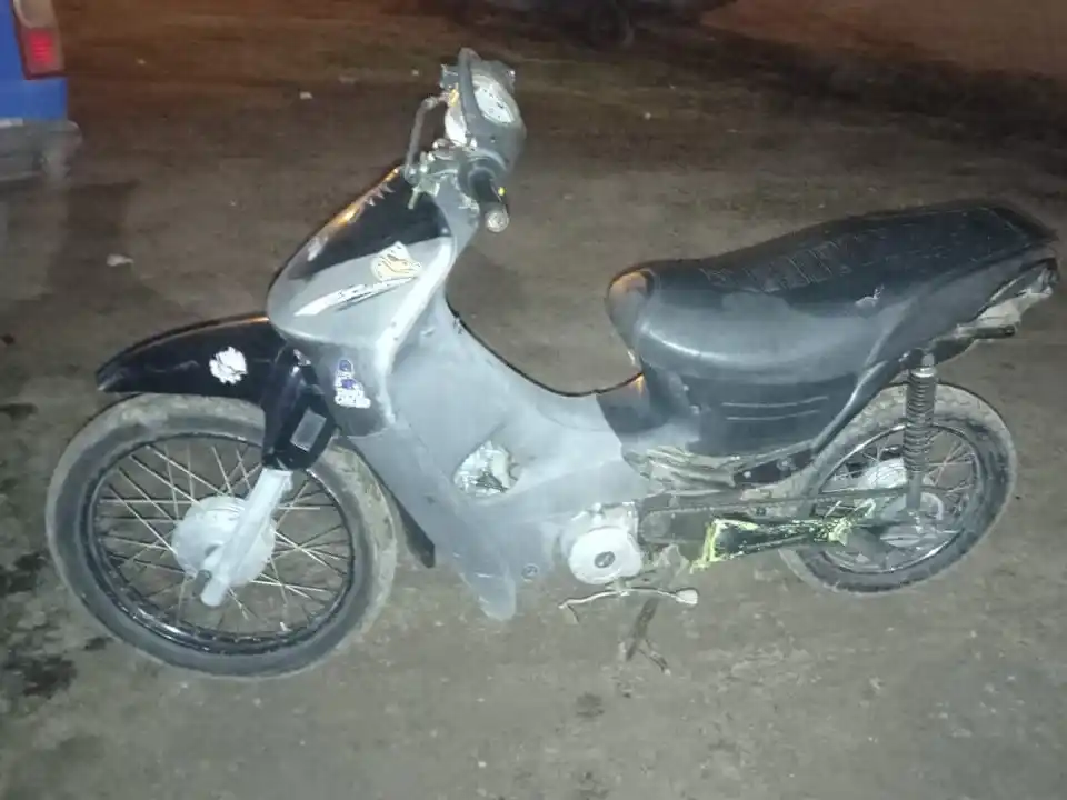 En un control de rutina detectaron una moto robada circulando por Bv. De María