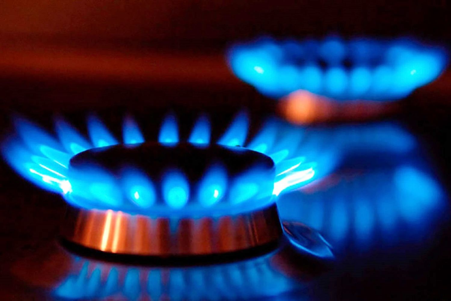 La provincia insta a usuarios con subsidios de gas y luz a registrarse para continuar con el beneficio