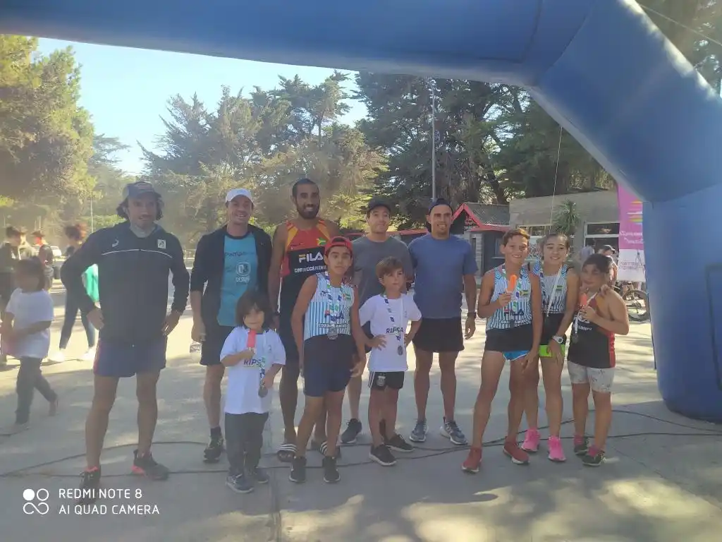 Los Correcaminos subieron al podio en “La Carrera” de Necochea