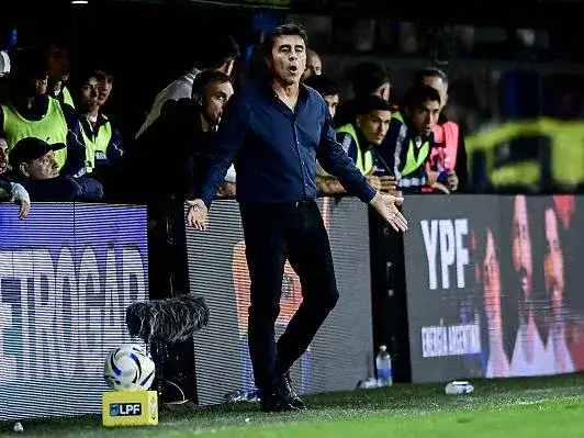 La goleada en contra ante Atlético Tucumán fue demasiado para Quinteros.