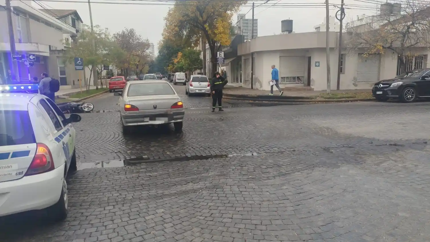El accidente ocurrió en las calles Libertad y General Paz.