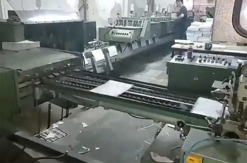 Educación: comienzan a entregar los libros de continuidad pedagógica