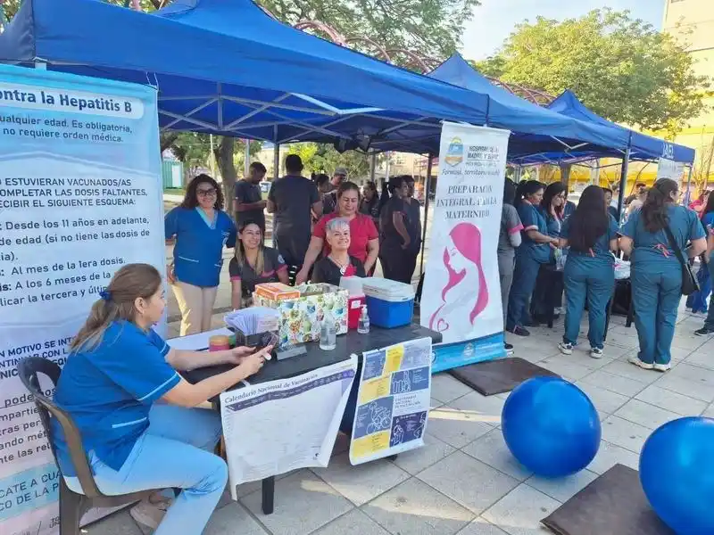 Actividades conmemorativas por el 49.º
aniversario del Hospital de la Madre y el Niño