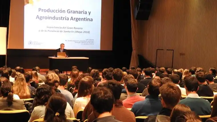 Destinan 600 becas para aprender sobre el mercado de granos, ganadero y de capitales