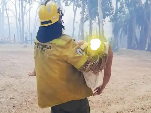 Estancia Grande: un incendio de interfase destruye una vivienda y 30 hectáreas