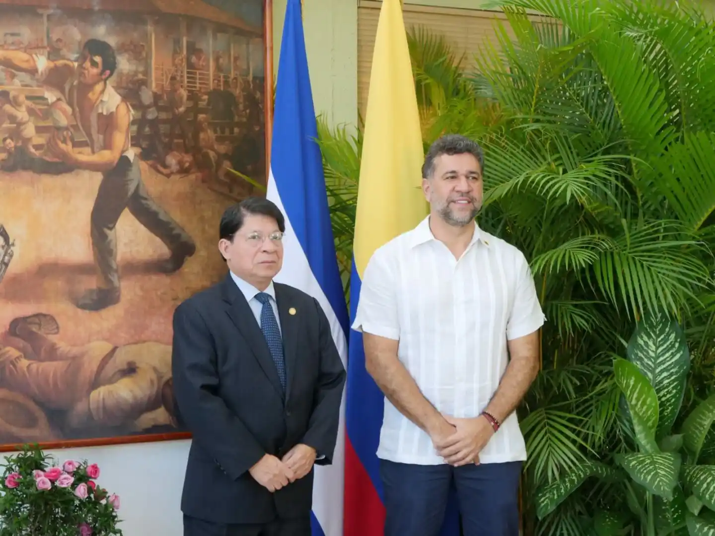 Por TRÁFICO DE DROGAS investigan al EMBAJADOR COLOMBIANO en Nicaragua