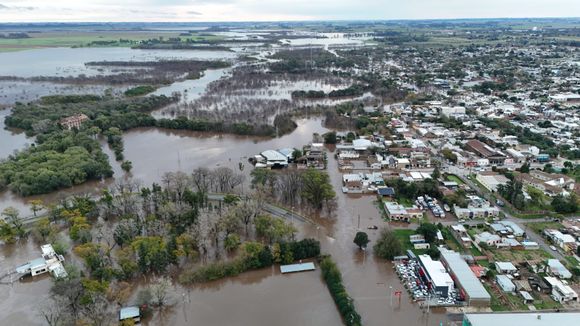 Inundaciones en Arrecifes: suspendieron las clases por 48 horas