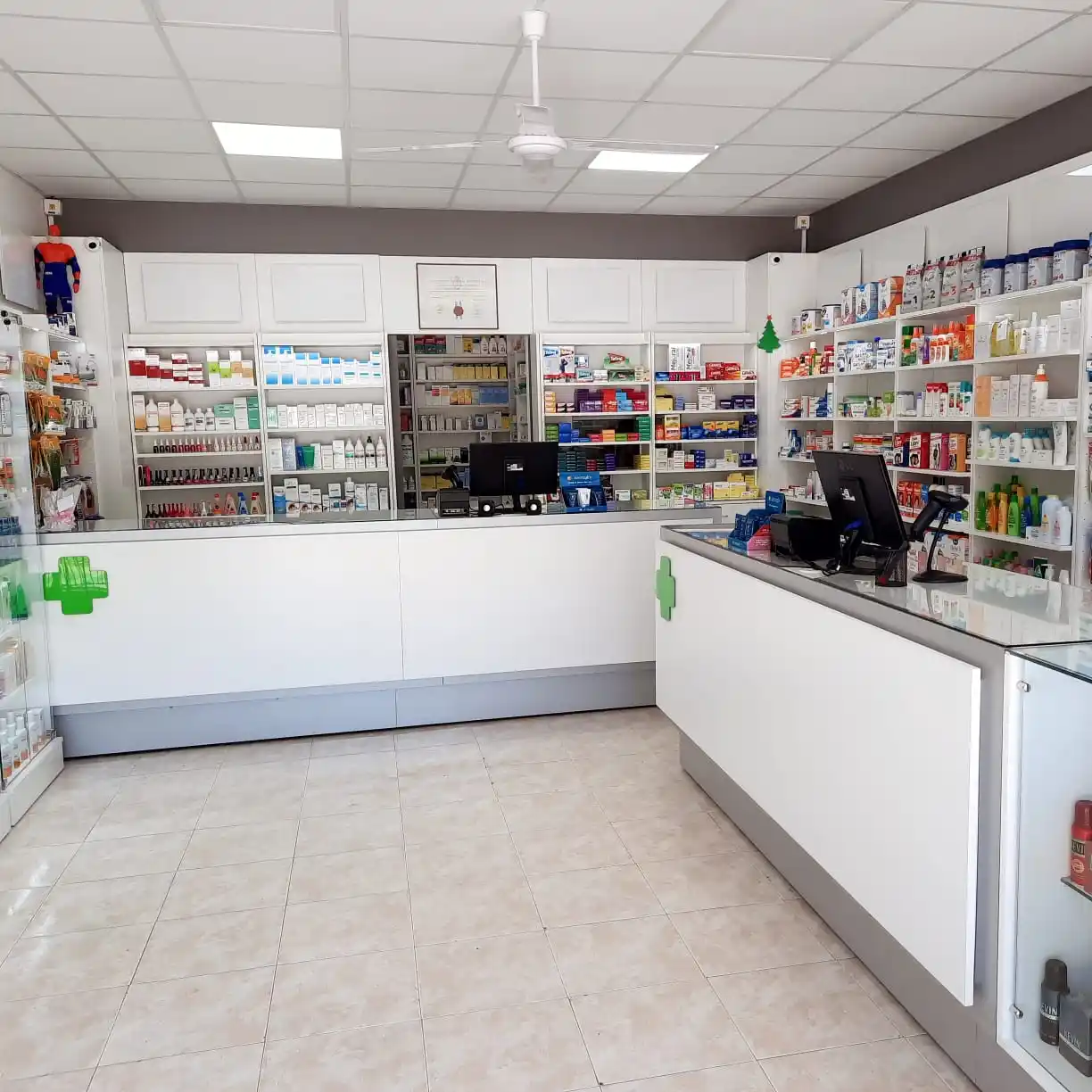 Empleados de Farmacias exigen ser vacunados