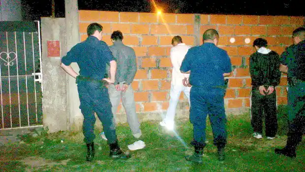 Detuvieron a seis personas por el robo a un remisero