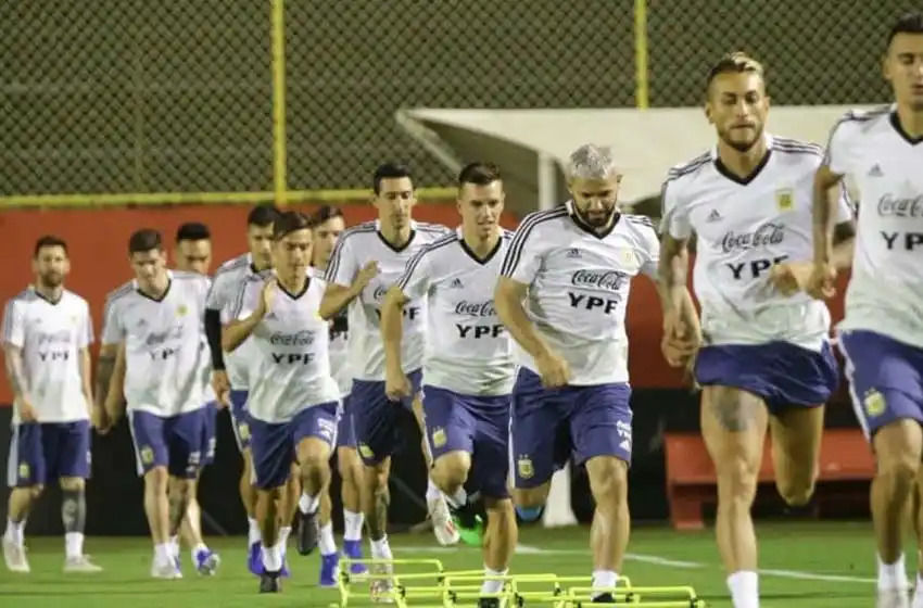 Se perfila el equipo para el debut ante Colombia