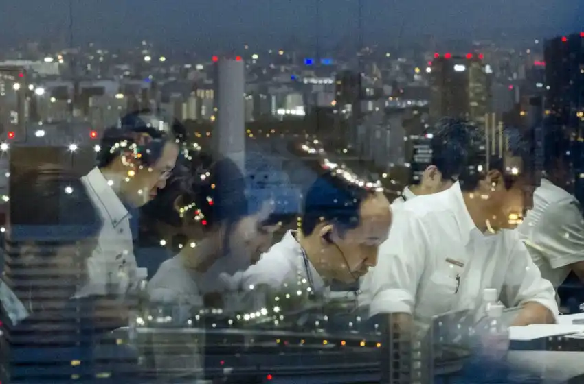 El gobierno intentará frenar la cultura de adicción al trabajo