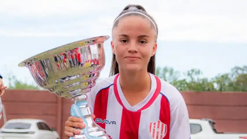 Alegra Risso, mediocampista de Unión de Santa Fe, fue campeona de la Primera B de AFA y se prepara para debutar en la máxima categoría.