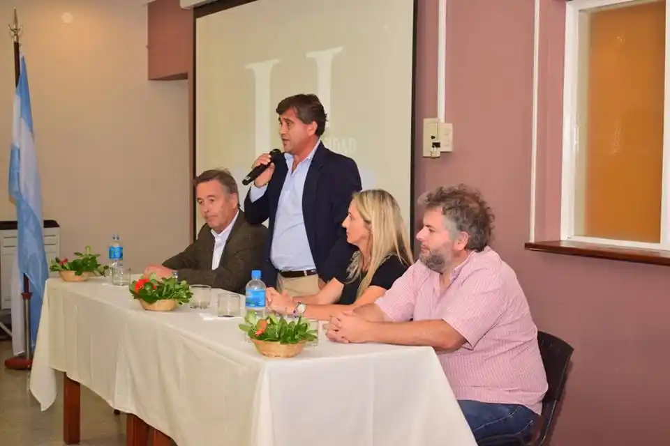 Presentaron oficialmente el proyecto Universidad Lobería