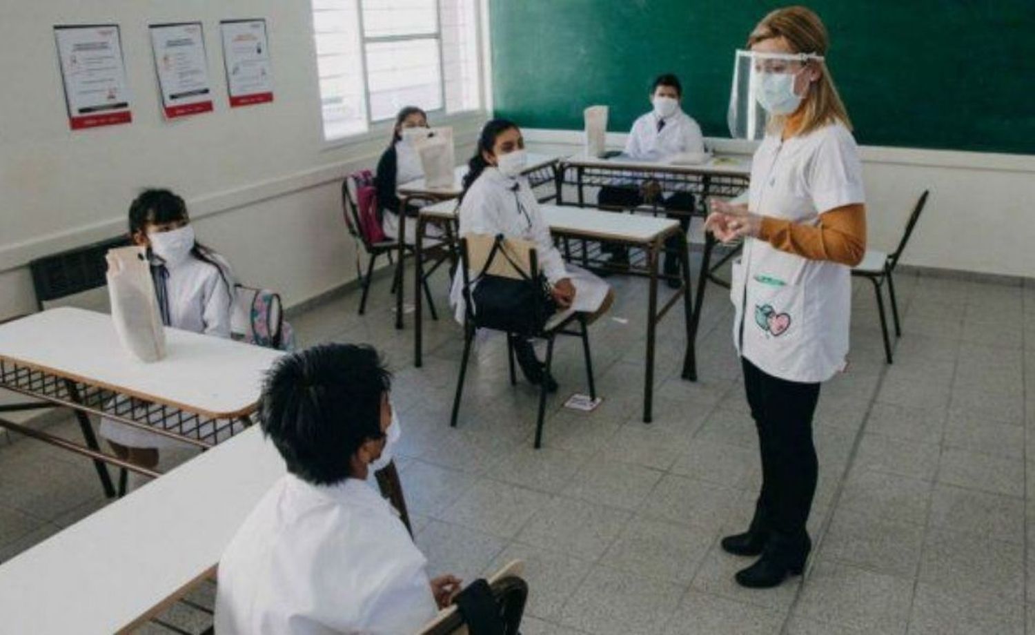 Desvinculan que la suba de casos se deba a la presencialidad en escuelas