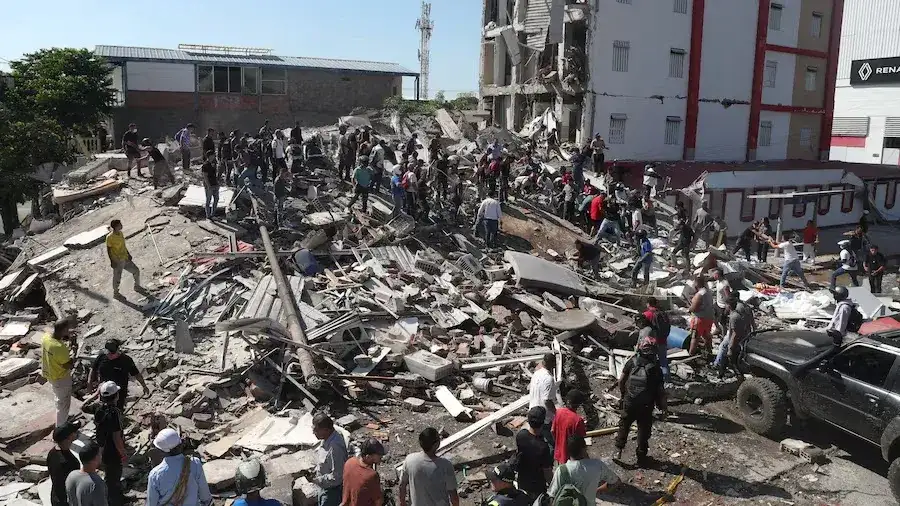 Fuerte terremoto en Colombia: hay al menos 25 muertos y decenas de heridos