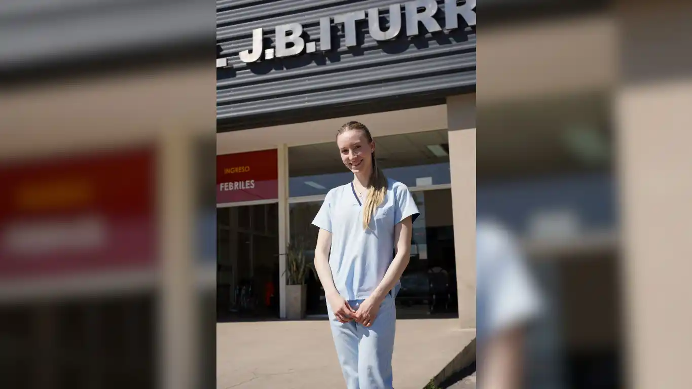 Agostina Maggi, la mejor alumna de Medicina de la UNC eligió el Hospital Iturraspe para sus prácticas.