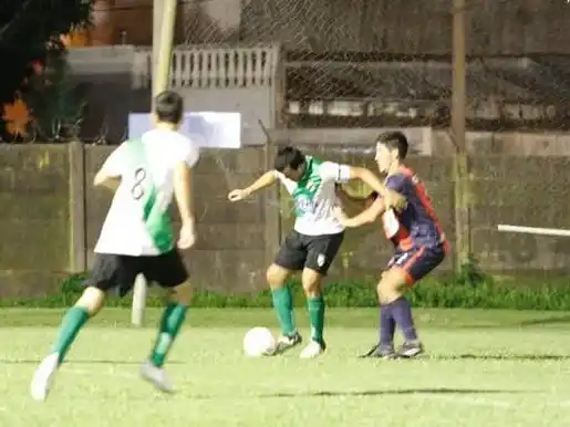 Curuchet estuvo intratable para los defensores de Cerro Porteño (crédito: IG Gol Entra).