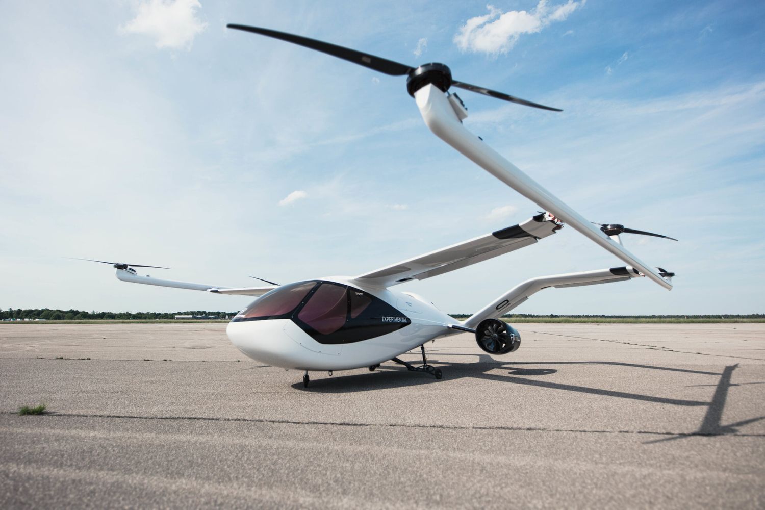 VoloConnect is airborne: VoloCopter’s third eVTOL takes first flight