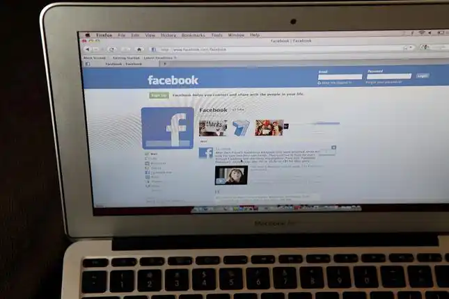 Una nueva estrategia de Facebook busca erradicar las noticias falsas
