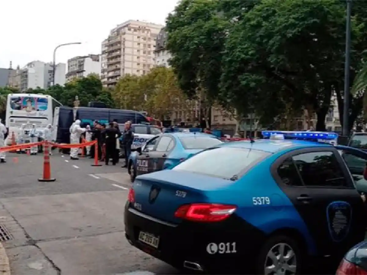 Atentado a Olivares: Santilli dijo que ya tienen el auto de los atacantes y que dispararon con un arma calibre .40