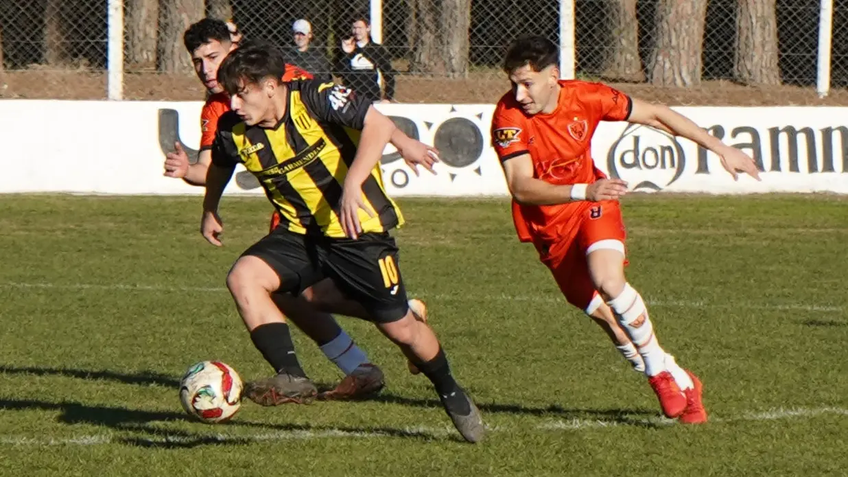 Villa Díaz Vélez encontró el gol en el final ante Jorge Newbery