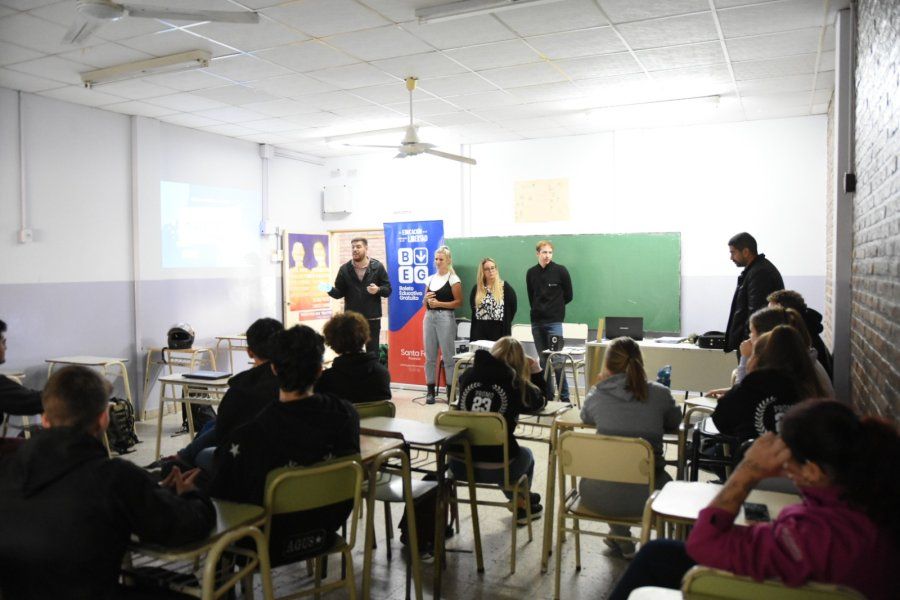 “A la Par: más educación más trabajo” comenzó a recorrer escuelas en este 2023