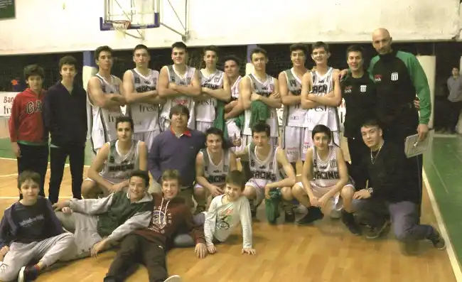 Racing no dejó dudas y se metió en la Copa de Oro de la Liga U15