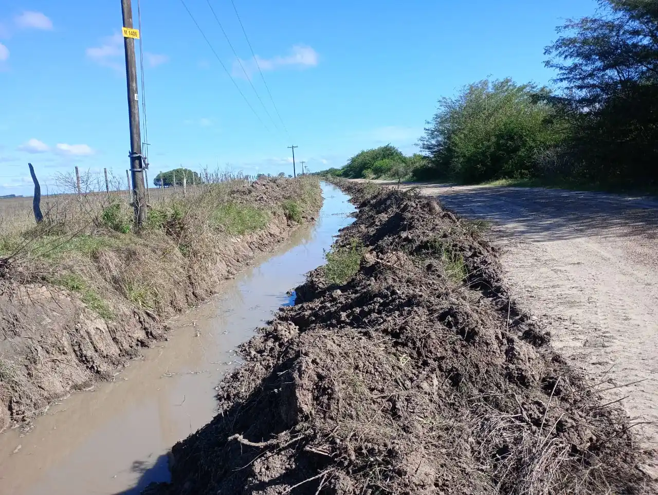 Obras de mejoras en caminos al Octavo Distrito