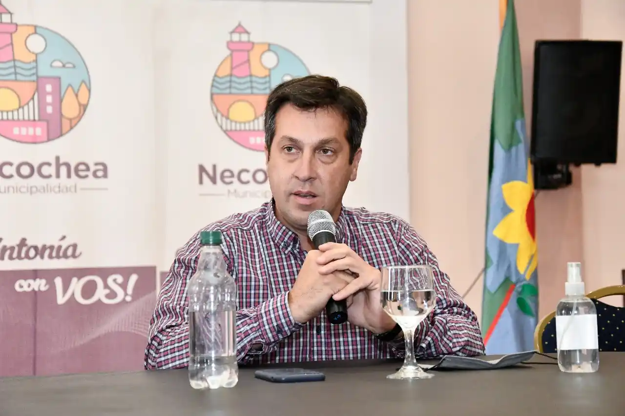 La salud del Intendente de Necochea: Padece una neumonía pero descartaron coronavirus 