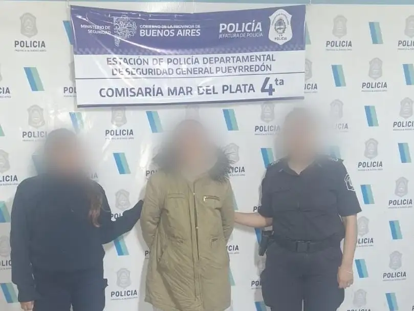 El arma utilizada en la agresión fue un cuchillo de mesa tipo serrucho.